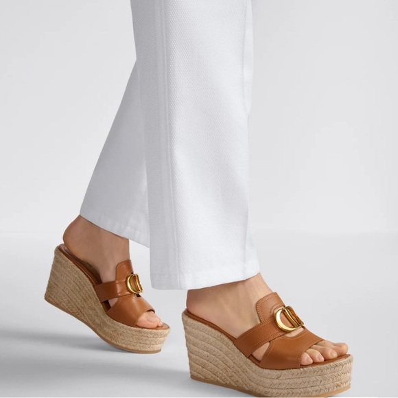 Wedge Platform Sandal - Picture 3 of 7